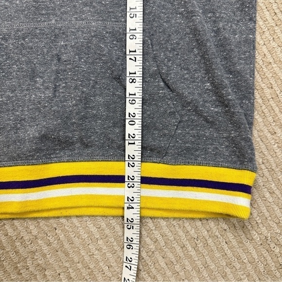 NFL Team Apparel Minnesota Vikings Graphic Pullover Hoodie Size Medium Men - Picture 11 of 11